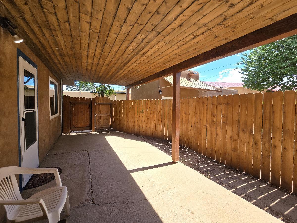 1410 Zuni St property image