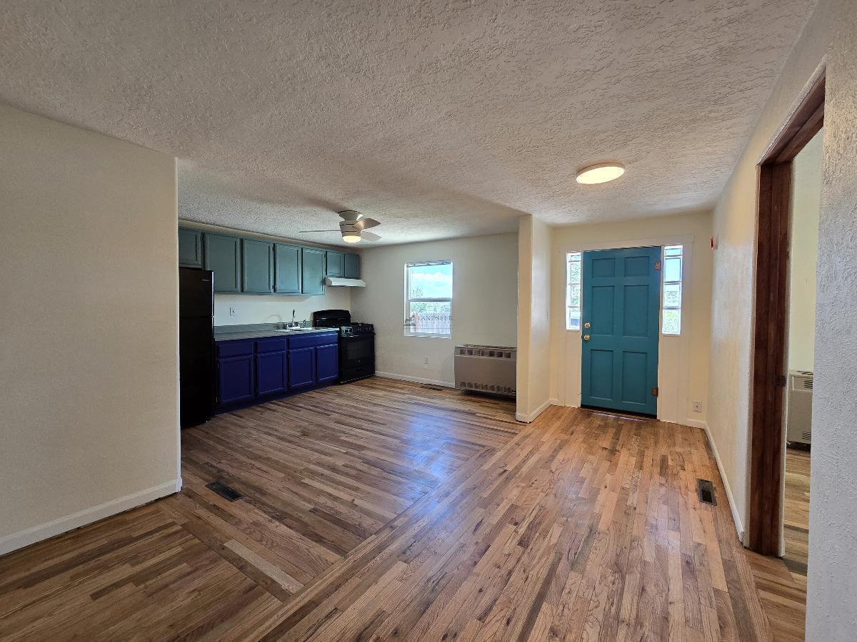 1427 Agua Fria #B property image