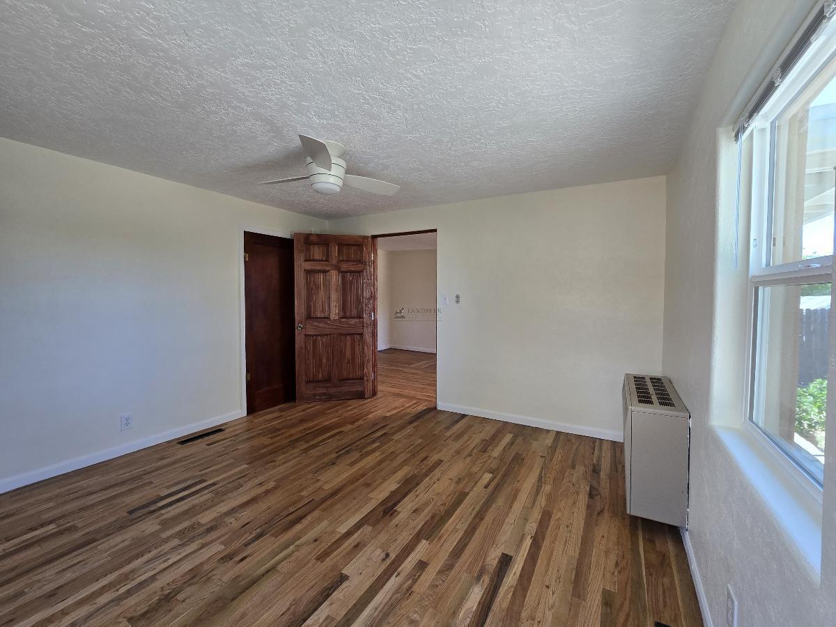 1427 Agua Fria #B property image