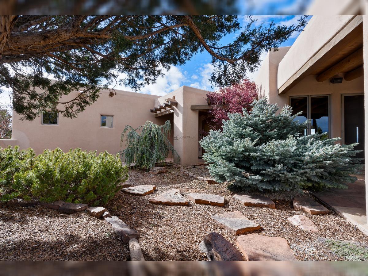 7 Paseo del Paloma property image